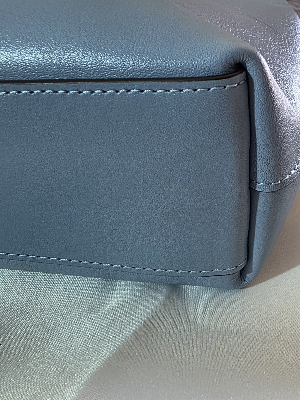 COACH Women's Blue Leather Shoulder Bag - Picture 13 of 16